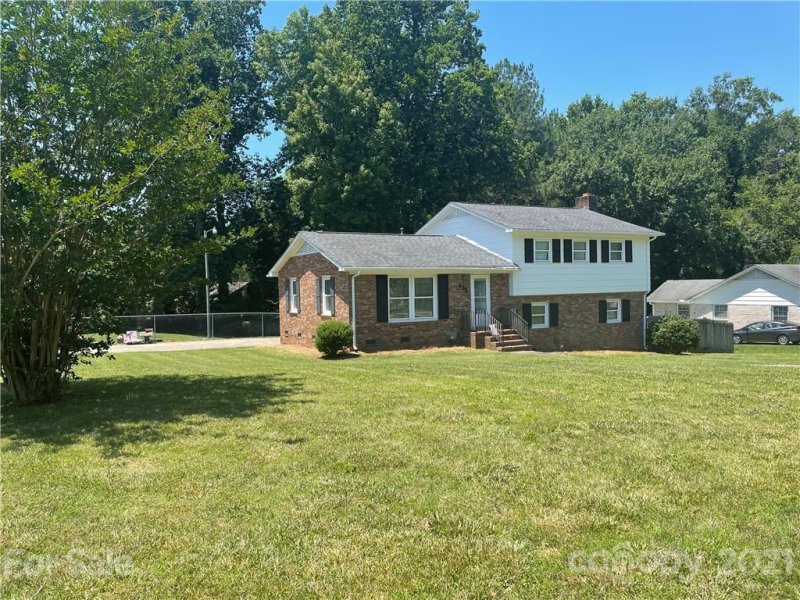 Property image 4 at 433 Willow Road, Salisbury, NC 28147