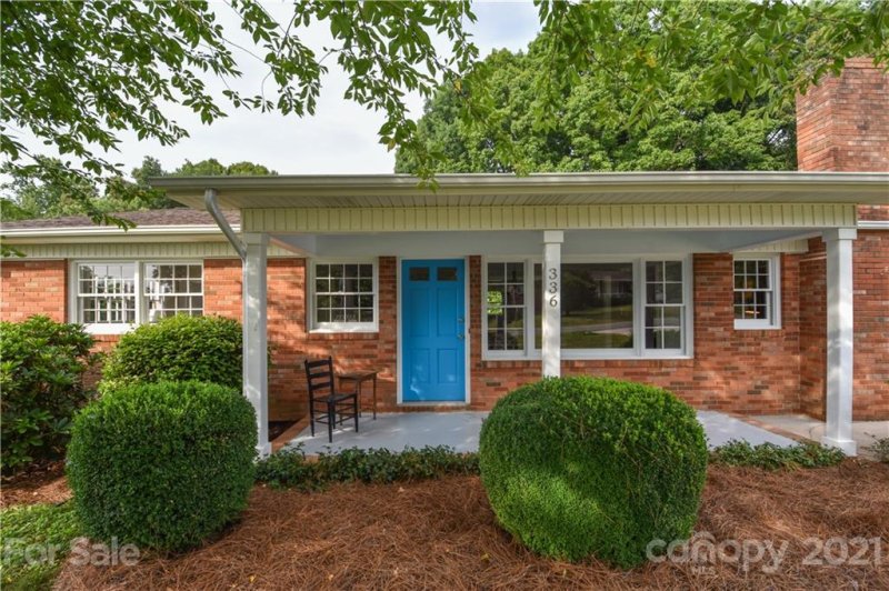 Property image 2 at 336 Walton Drive, Statesville, NC 28625