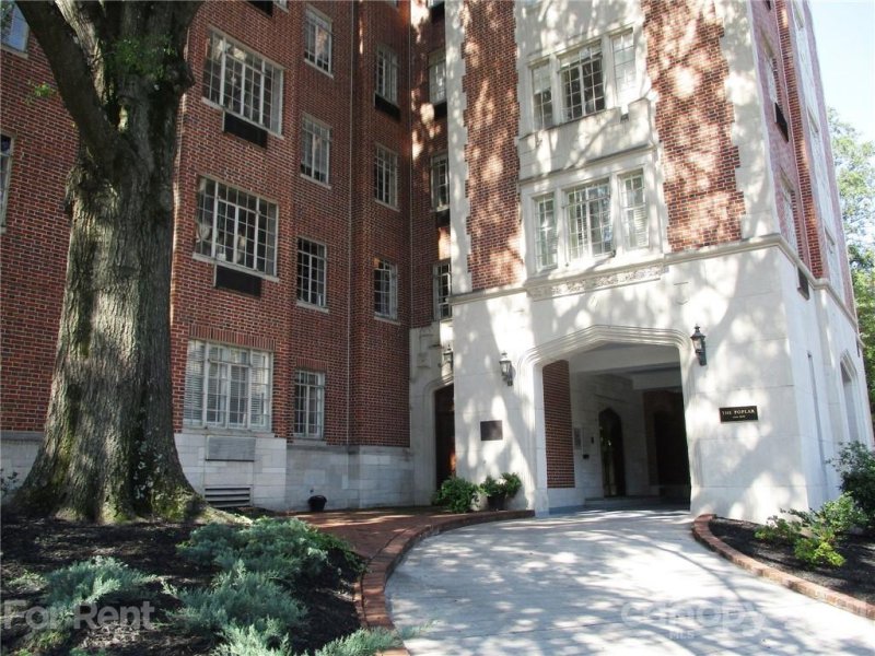 Property image 2 at 301 W 10th Street, Charlotte, NC 28202