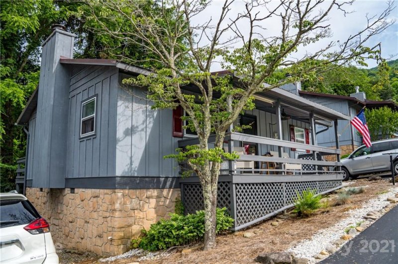 Property image 2 at 304 Raven Ridge, Maggie Valley, NC 28751