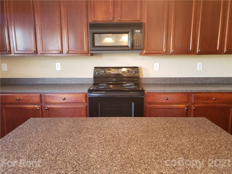 Property image 5 at 9820 Jeanette Circle, Charlotte, NC 28213