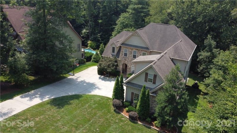 146 Northington Woods Drive