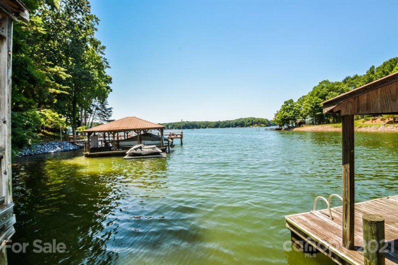 Property image 2 at 302 Clark Cove Road, Statesville, NC 28677