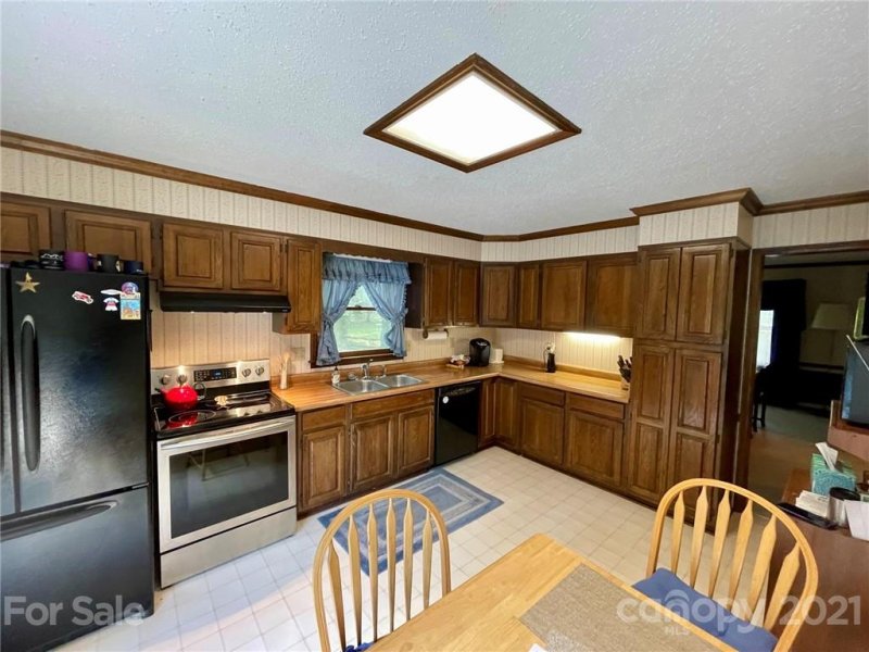 Property image 4 at 322 Melissa Way, Hendersonville, NC 28791