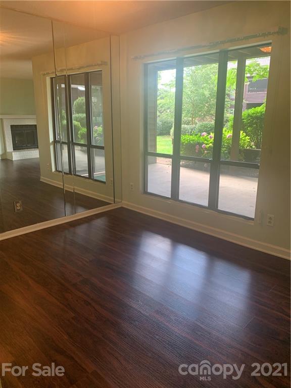 Property image 3 at 8025 Cedar Glen Drive, Charlotte, NC 28212