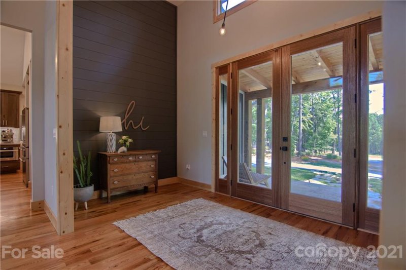 Property image 3 at 551 Skytop Farm Lane, Hendersonville, NC 28791