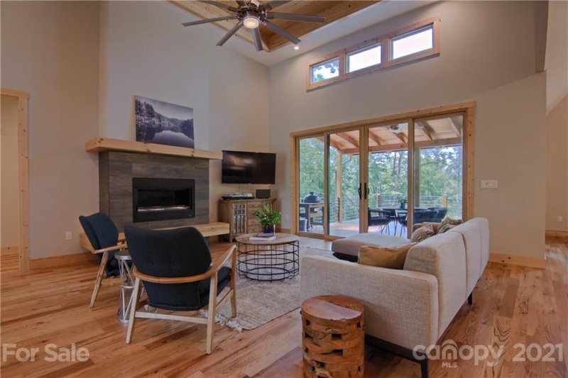 Property image 5 at 551 Skytop Farm Lane, Hendersonville, NC 28791