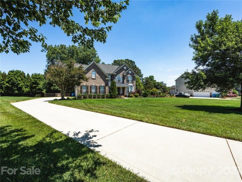 Property image 4 at 11909 Canter Drive, Mint Hill, NC 28227