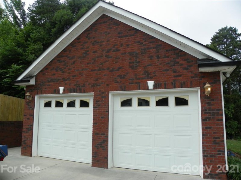 Property image 2 at 329 Buford Drive, Landis, NC 28088