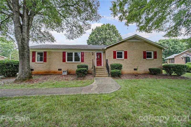 432 Forest Way Drive