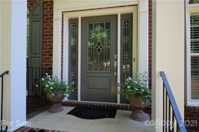 Property image 2 at 412 Hunters Point Drive, Indian Trail, NC 28079