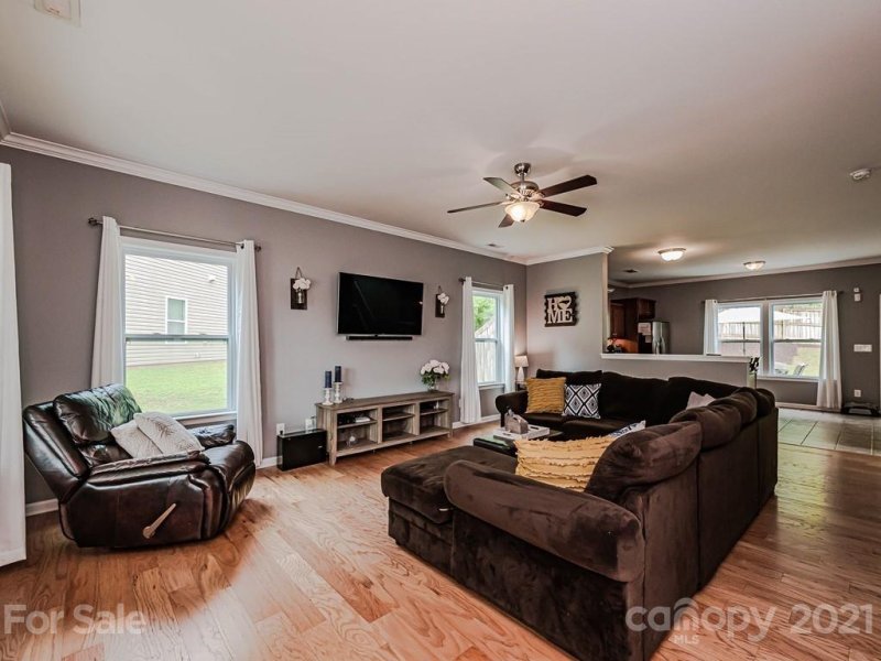 Property image 3 at 4004 Egrets Nest Court, Mount Holly, NC 28120
