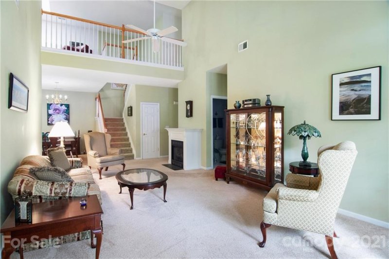 Property image 5 at 8704 Richmond Hill Court, Charlotte, NC 28277