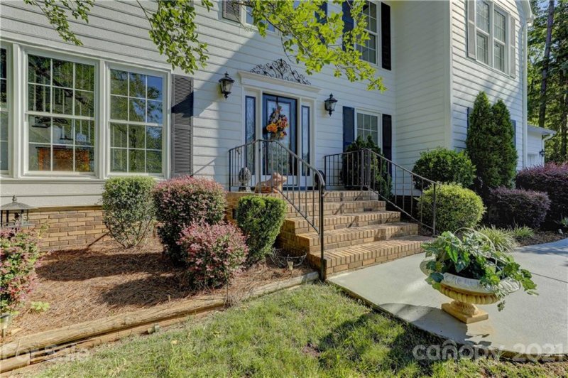 Property image 3 at 1114 Blossom Terrace, Fort Mill, SC 29715