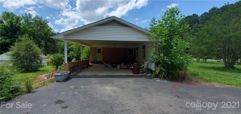 Property image 3 at 806 Edgewood Road, Bessemer City, NC 28016