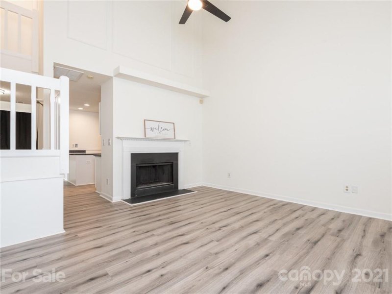 Property image 5 at 3854 Mosscroft Lane, Charlotte, NC 28215