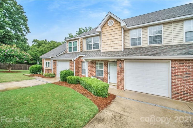 Property image 2 at 303 Valley Brook Lane, Concord, NC 28025