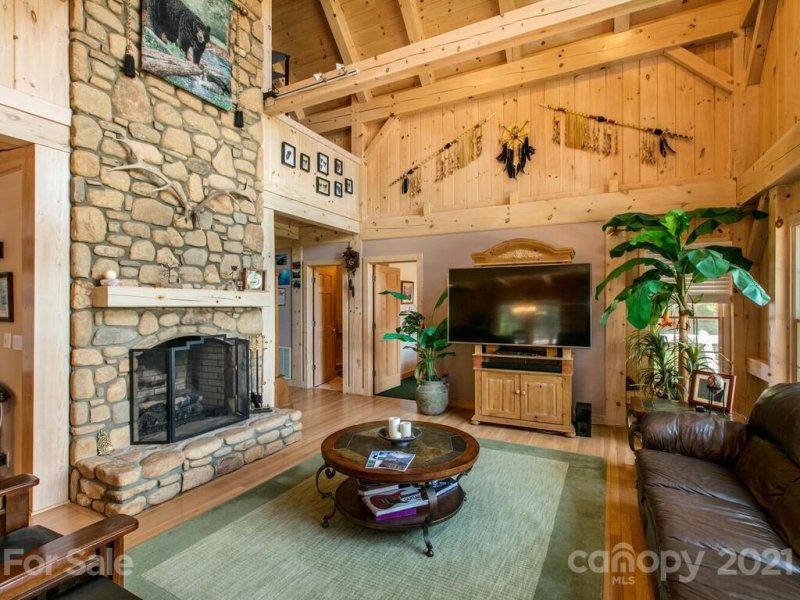 Property image 3 at 514 Claremont Drive, Flat Rock, NC 28731