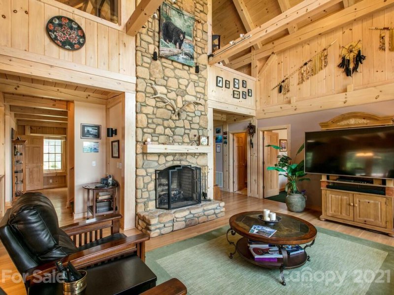 Property image 4 at 514 Claremont Drive, Flat Rock, NC 28731