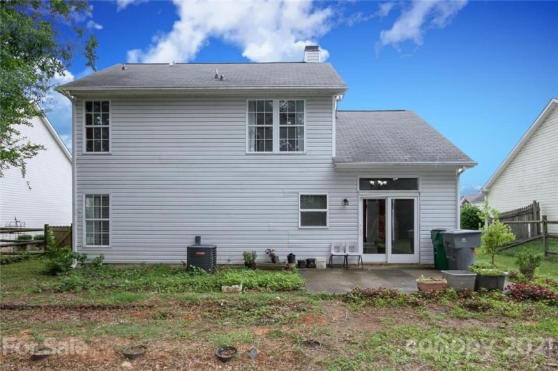 Property image 3 at 9532 Nettle Drive, Charlotte, NC 28216