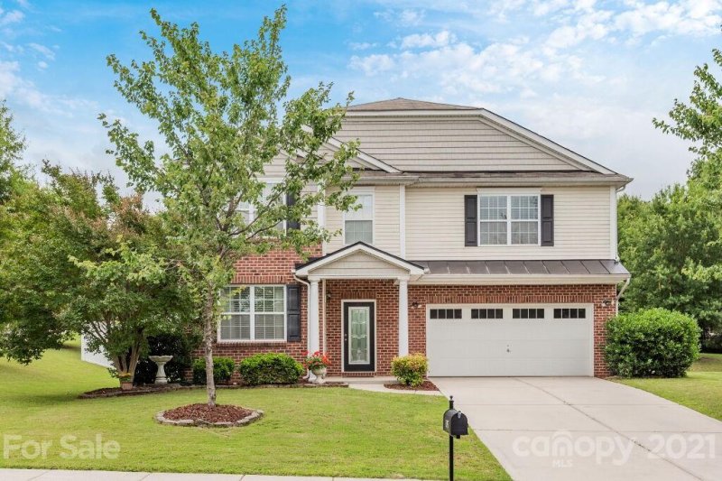Property image 2 at 305 Allspice Road, Fort Mill, SC 29708