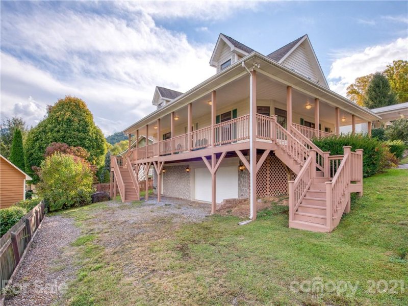 Property image 2 at 60 Rolling Lane, Maggie Valley, NC 28751