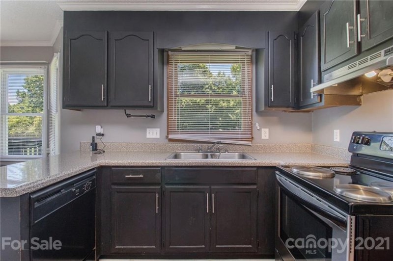 Property image 2 at 5703 Lambrook Court, Charlotte, NC 28269