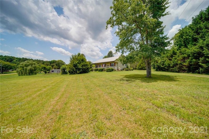 Property image 4 at 336 Deerchase Circle, Statesville, NC 28625