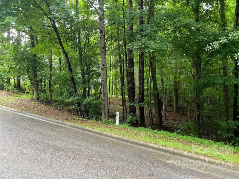 Property image 2 at 456 Countrywood Place, Concord, NC 28025