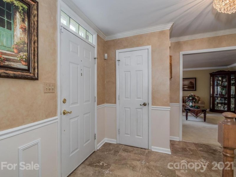 Property image 3 at 8100 Lansford Road, Charlotte, NC 28277