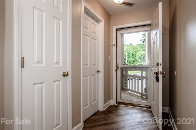 Property image 5 at 104 Pier 33 Drive, Mooresville, NC 28117