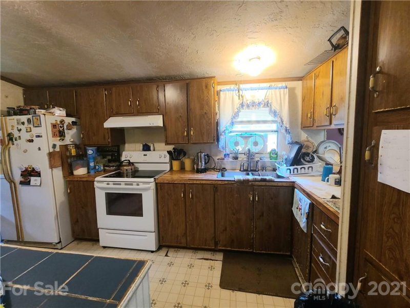 Property image 3 at 16 Redmond Drive, Alexander, NC 28701