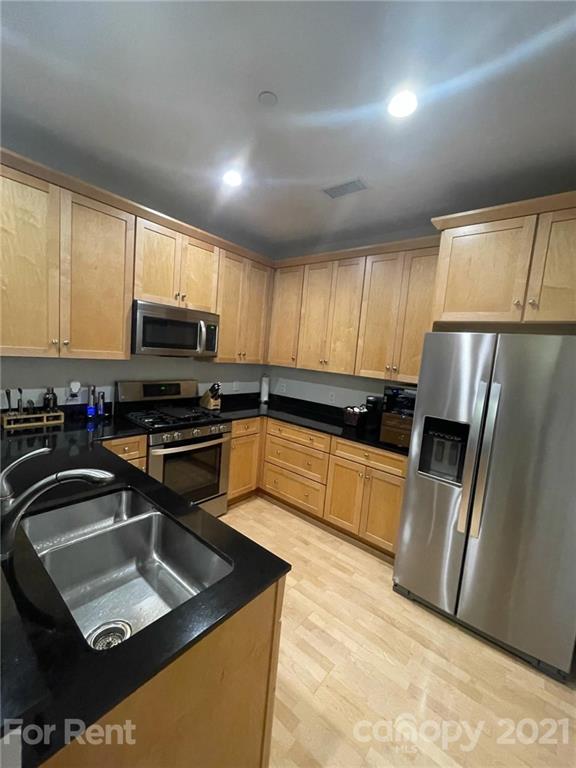 Property image 3 at 435 S Tryon Street, Charlotte, NC 28202