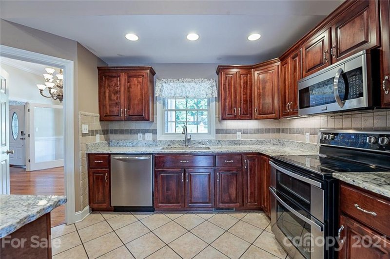 Property image 4 at 131 Gossett Court, Mooresville, NC 28115