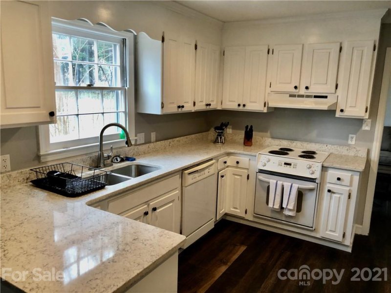 2409 Rosemond Circle