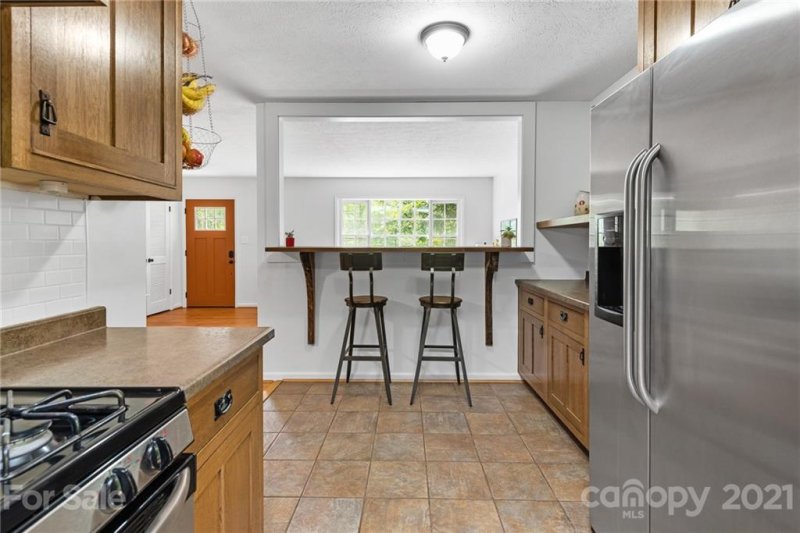 Property image 4 at 17 Clement Drive, Asheville, NC 28805