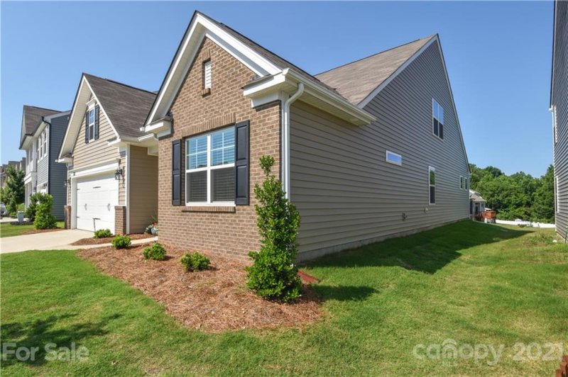 Property image 2 at 138 Suggs Mill Drive, Mooresville, NC 28115