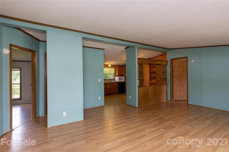 Property image 5 at 321 Camelia Lane, Asheville, NC 28806