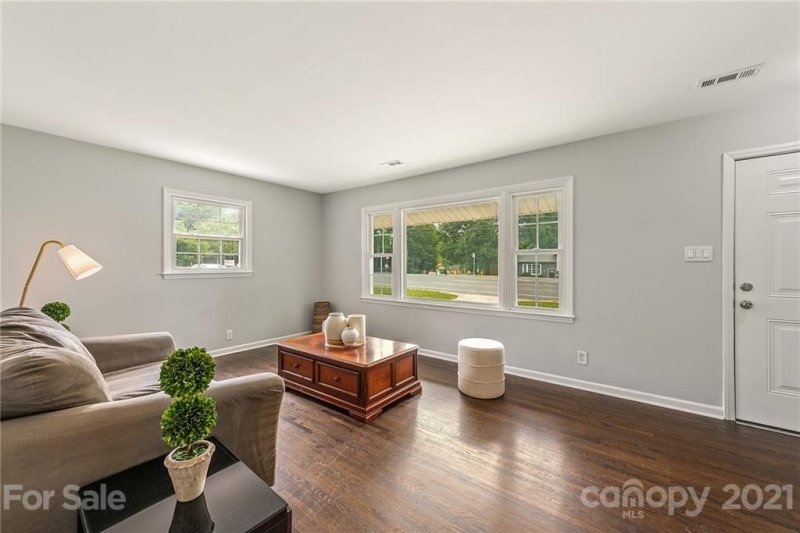 Property image 4 at 2531 Milton Road, Charlotte, NC 28215