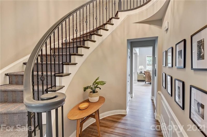 Property image 3 at 9434 Ridgeforest Drive, Charlotte, NC 28277