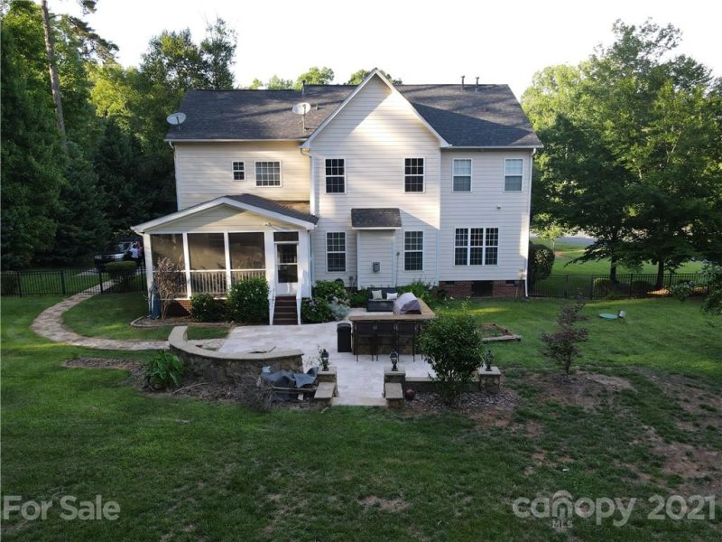 Property image 5 at 5642 Turkey Oak Drive, Mint Hill, NC 28227