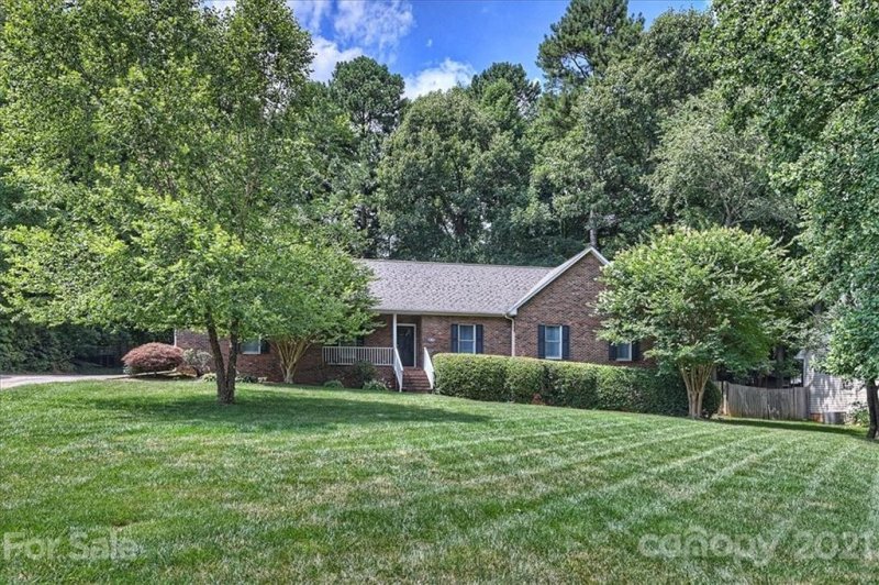 Property image 2 at 110 Whimbrel Lane, Mooresville, NC 28117