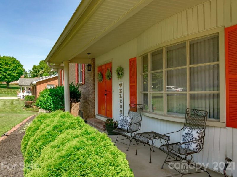 Property image 3 at 2420 Wilmont Drive, Gastonia, NC 28054