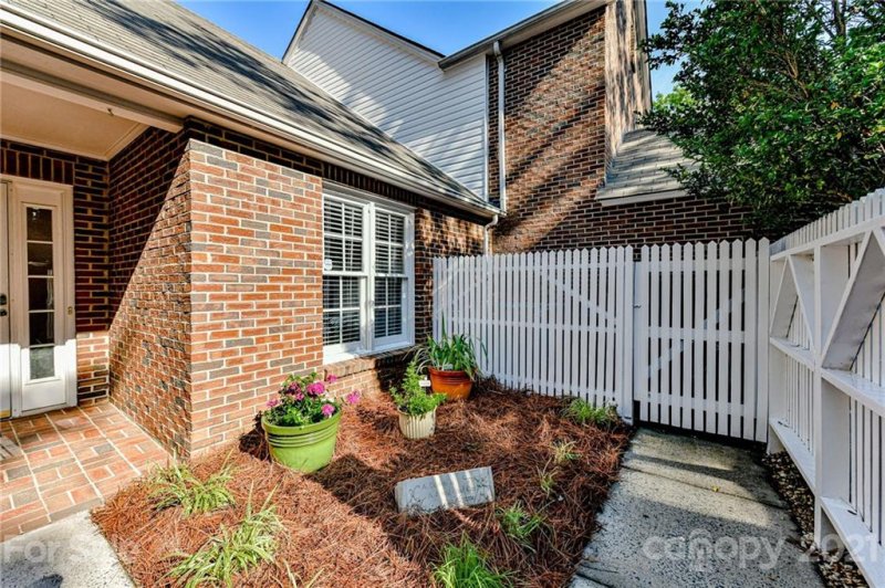 Property image 4 at 806 Colony Oaks Drive, Monroe, NC 28112