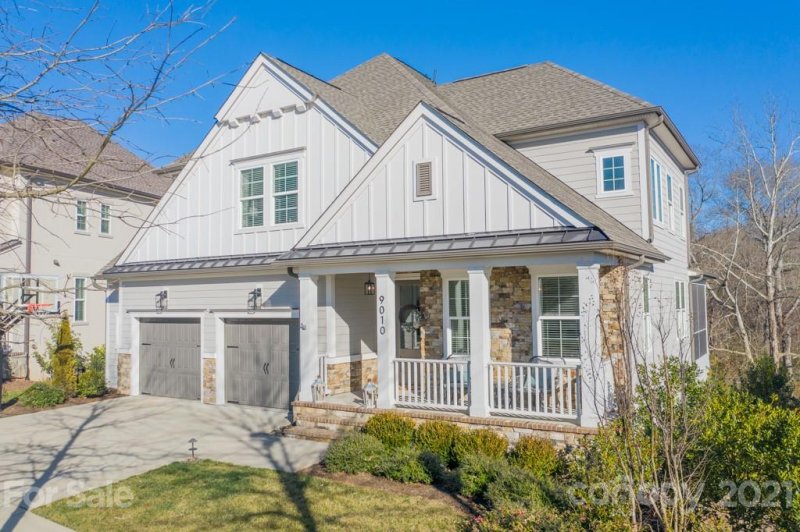 Property image 2 at 9010 Robbins Pond Road, Cornelius, NC 28031