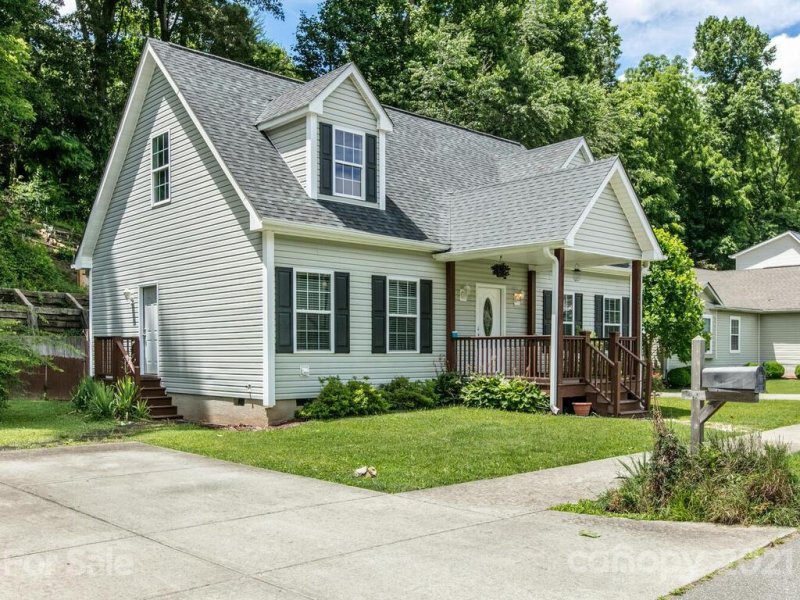 21 Grove Garden Avenue