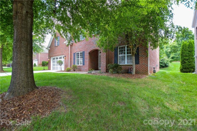 Property image 2 at 10522 Paxton Run Road, Charlotte, NC 28277