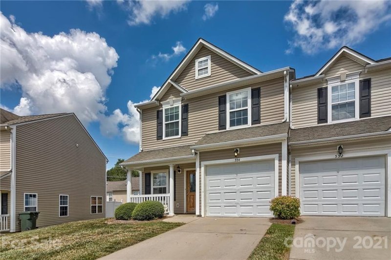 Property image 3 at 554 Calen Lane, Rock Hill, SC 29732
