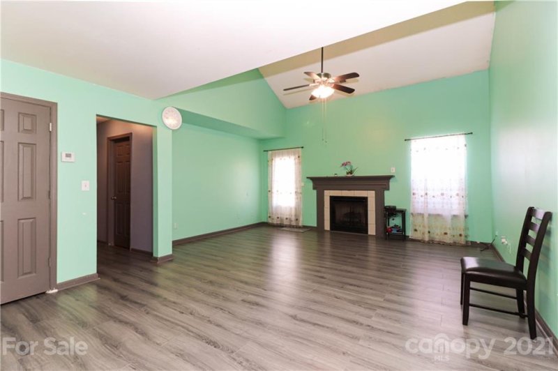 Property image 2 at 1461 Summer Coach Drive, Charlotte, NC 28216