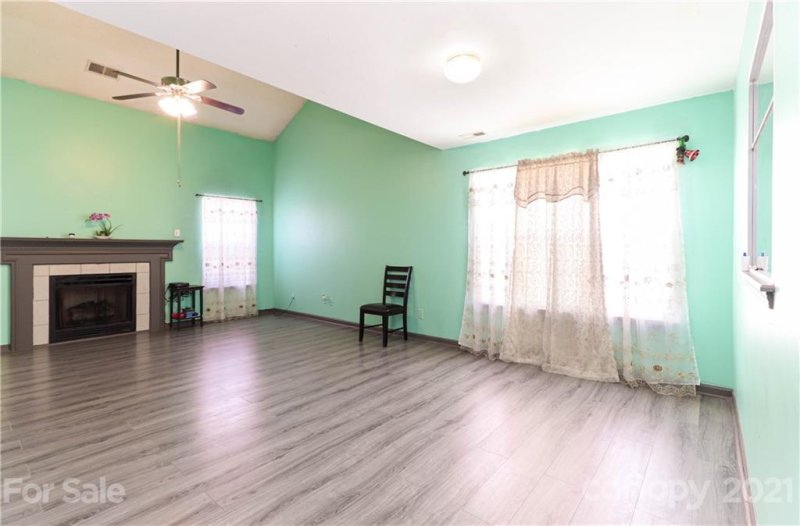 Property image 4 at 1461 Summer Coach Drive, Charlotte, NC 28216